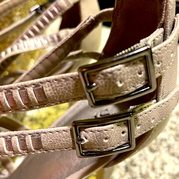 Tan w/Silver accents Strappy Sandal - Picture 8 of 10